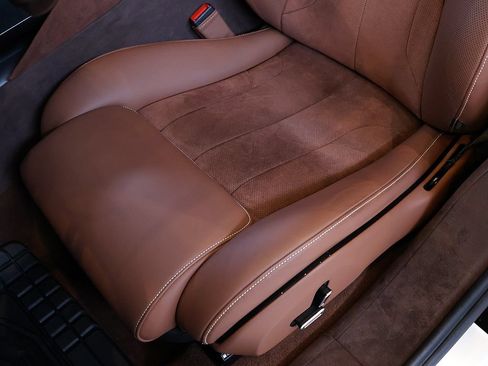 Certified 2025 Ferrari Purosangue AWD/4WD image 35