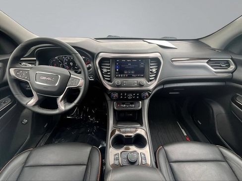 Used 2023 GMC Acadia AT4 w/ Technology Package AWD/4WD image 9