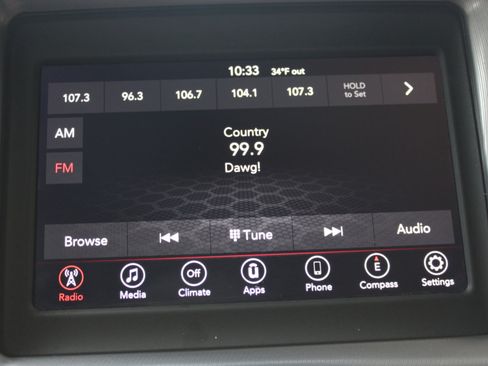 Used 2019 Dodge Challenger SXT image 27