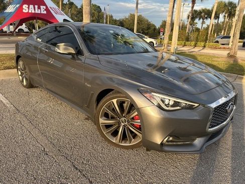 Used 2018 INFINITI Q60 Red Sport 400 image 3