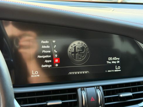 Used 2017 Alfa Romeo Giulia Quadrifoglio RWD image 40