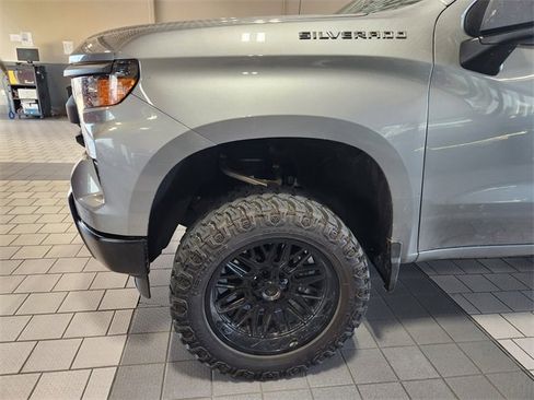 Used 2025 Chevrolet Silverado 1500 W/T w/ WT Value Package AWD/4WD image 7