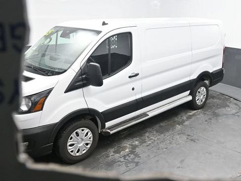 Used 2025 Ford Transit 250 Low Roof w/ Exterior Upgrade Package RWD image 28