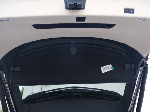 Used 2025 Lamborghini Urus SE image 43