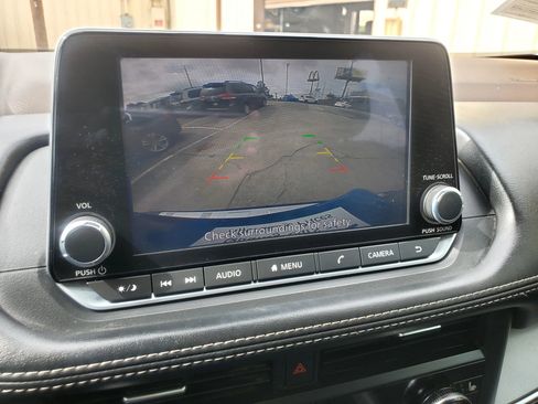 Used 2023 Nissan Rogue SV w/ SV Premium B Package FWD image 41