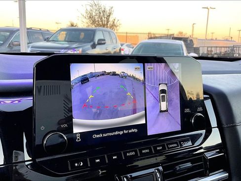 Used 2022 Nissan Pathfinder SL image 27