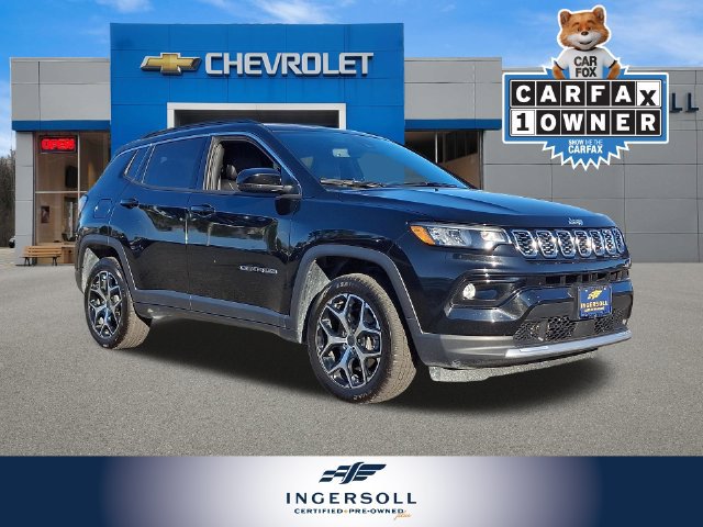 Used 2025 Jeep Compass Limited AWD/4WD image 1