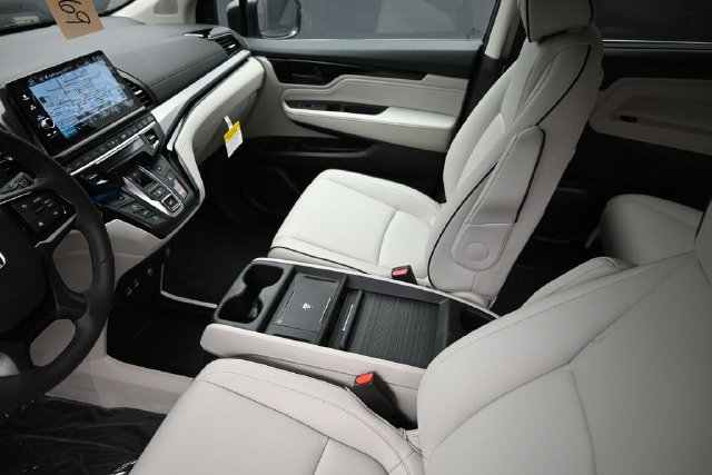 New 2027 Honda Odyssey Touring image 14