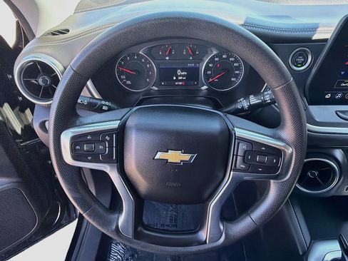 Used 2025 Chevrolet Blazer LT AWD/4WD image 17