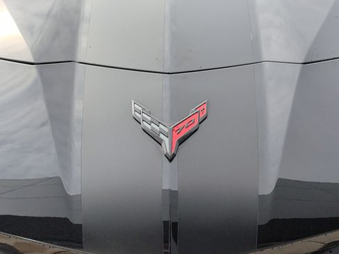 Used 2023 Chevrolet Corvette Stingray Premium Cpe w/ Z51 Performance Package image 12