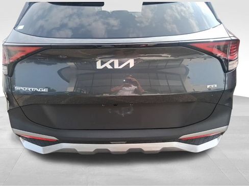 Certified 2024 Kia Sportage LX AWD/4WD image 4