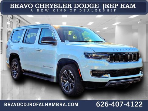 Used 2024 Jeep Wagoneer Series II AWD/4WD image 1