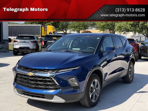 Used 2023 Chevrolet Blazer LT FWD image 1