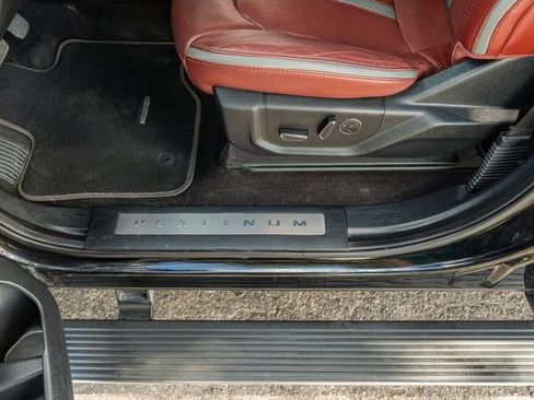 Used 2018 Ford F150 Platinum w/ Equipment Group 701A Luxury image 18