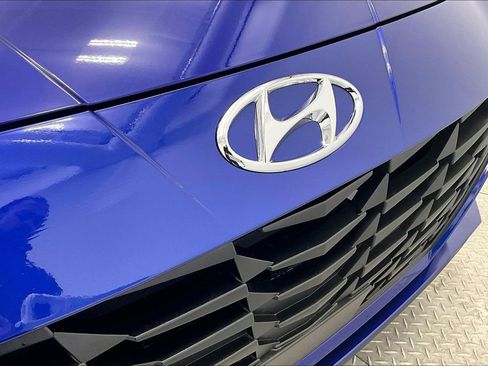 Used 2022 Hyundai Elantra SEL w/ Convenience Package image 27