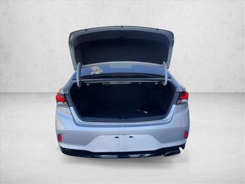 Used 2018 Hyundai Sonata Limited image 7