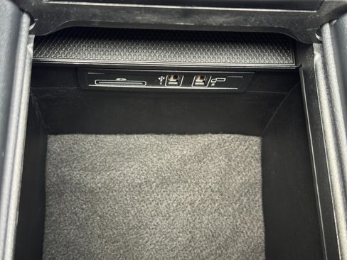 Used 2021 Mercedes-Benz G 550 image 35