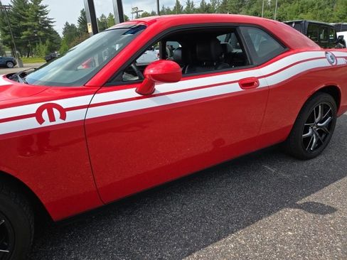 Used 2010 Dodge Challenger R/T image 25