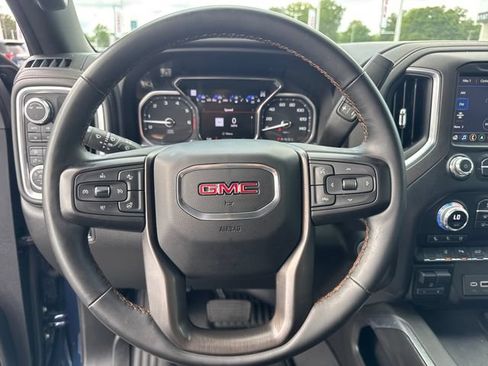 Used 2023 GMC Sierra 2500 AT4 w/ AT4 Premium Plus Package AWD/4WD image 19