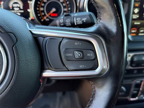 Used 2021 Jeep Wrangler Unlimited Sahara image 21