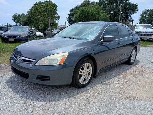 Used 2006 Honda Accord SE image 2