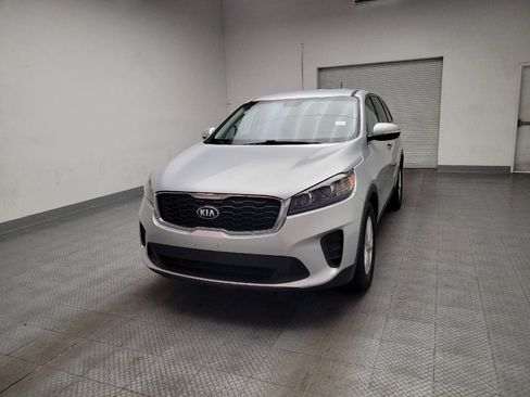 Used 2019 Kia Sorento FWD V6 image 15