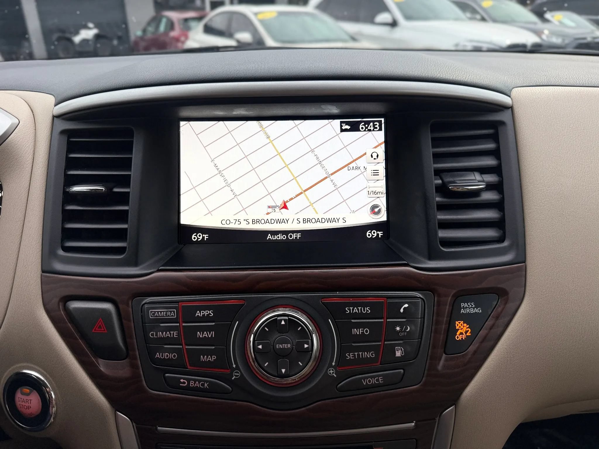 Used 2020 Nissan Pathfinder Platinum AWD/4WD image 38