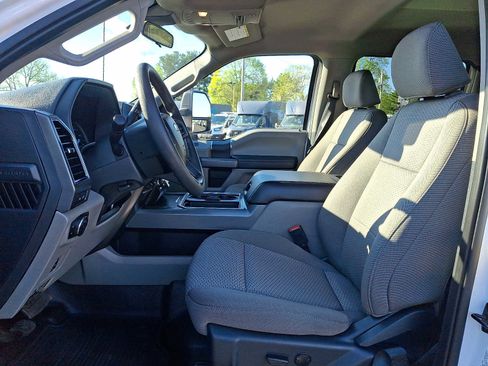 Certified 2022 Ford F450 XLT w/ XLT Value Package AWD/4WD image 12