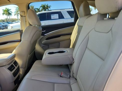 Used 2018 Acura MDX SH-AWD image 16