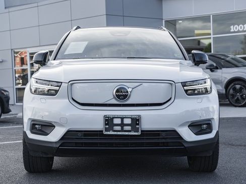 Used 2021 Volvo XC40 P8 Recharge w/ Advanced Package image 2