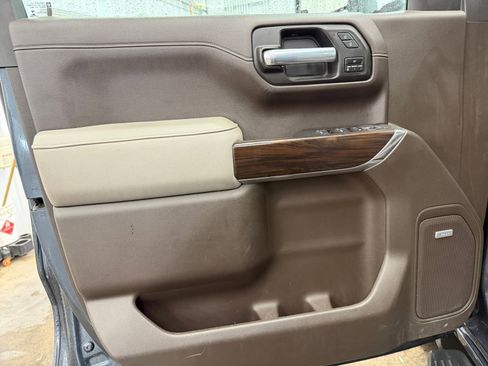 Used 2021 GMC Sierra 1500 SLT w/ SLT Premium Plus Package image 19