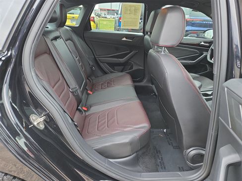 Used 2022 Volkswagen Jetta GLI Autobahn image 14