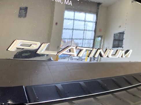 New 2026 Ford Explorer Platinum image 14