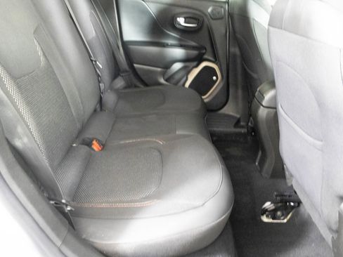 Used 2016 Jeep Renegade 75th Anniversary image 37