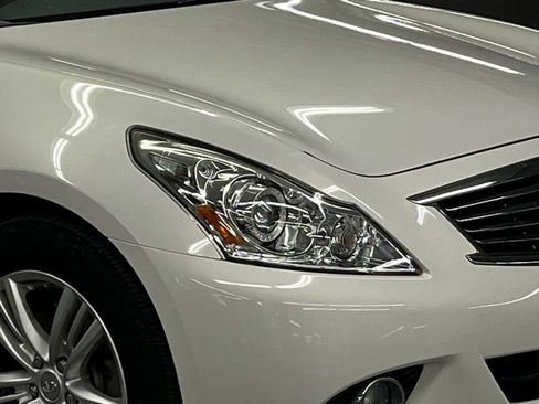 Used 2015 INFINITI Q40 w/ Moonroof Package image 37
