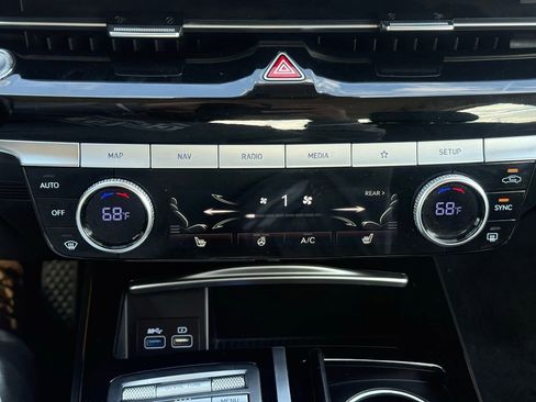 Used 2023 Genesis G80 2.5T image 10