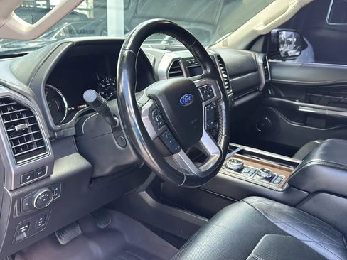 Used 2018 Ford Expedition Max Platinum AWD/4WD image 13