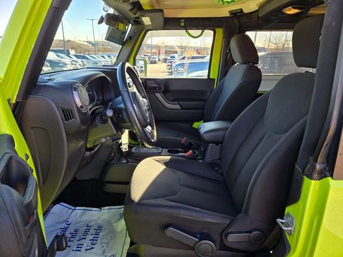 Used 2017 Jeep Wrangler Sport w/ Connectivity Group image 11