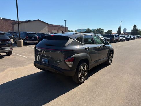 Used 2024 Hyundai Kona SEL w/ Convenience Package AWD/4WD image 2