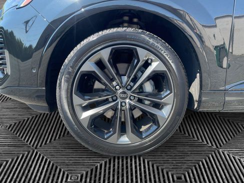 Used 2025 Audi Q7 3.0T Premium Plus AWD/4WD image 14