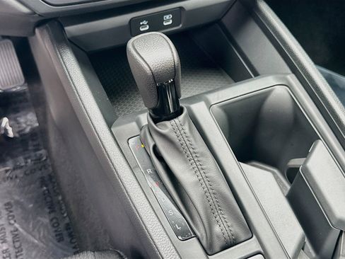 Used 2025 Honda Accord LX image 16
