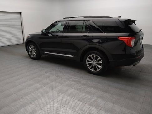 Used 2022 Ford Explorer XLT w/ Equipment Group 202A AWD/4WD image 3