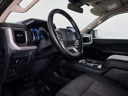 Used 2022 Ford Expedition XLT RWD image 14