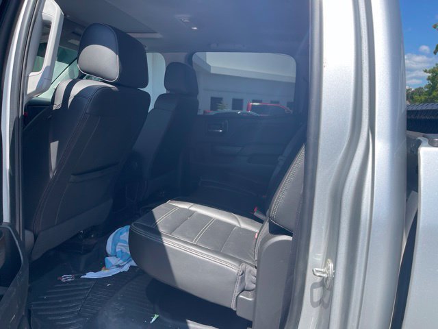 Used 2018 GMC Sierra 2500 Denali w/ Duramax Plus Package AWD/4WD image 13