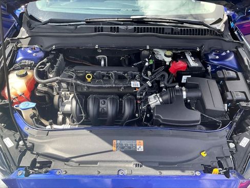 Used 2015 Ford Fusion SE FWD image 27