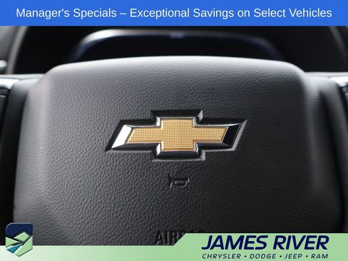 Used 2024 Chevrolet Suburban LT AWD/4WD image 28