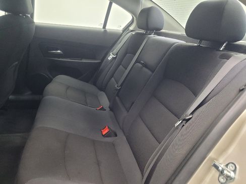 Used 2016 Chevrolet Cruze LT image 18