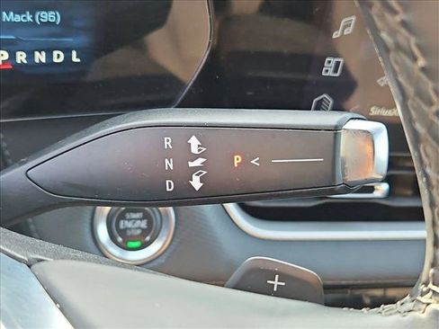 Used 2025 Chevrolet Equinox LT FWD image 12
