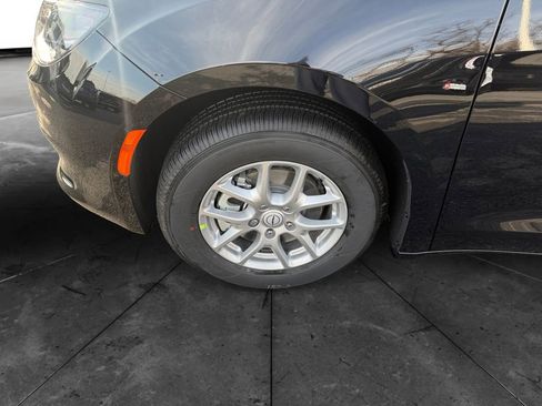 New 2026 Chrysler Voyager LX image 14