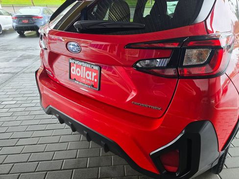 Used 2024 Subaru Crosstrek 2.0i Premium AWD/4WD image 15